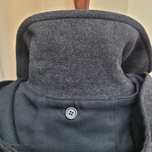 Women's L.L.Bean Wool Blend Coat With Removable Hood Large - Picture 4 of 11